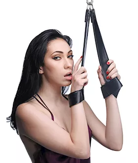 Adustable Black Suspension Straps With Snap Hook