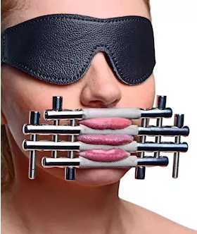 Stainless Steel Lips And Tongue Press