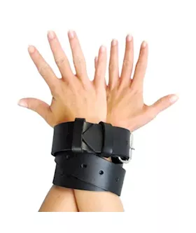 Strict Leather 6.5 Inch Bondage Strap