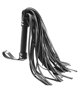 Rouge Short Leather Flogger
