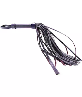Rouge Short Leather Flogger