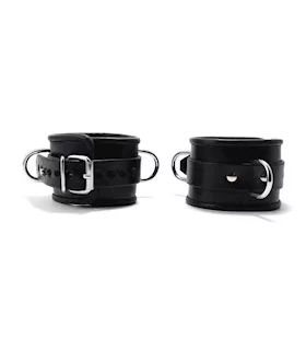 665 Padded Locking Ankle Restraint  Black