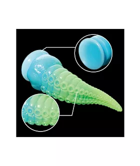 Quade Dildo