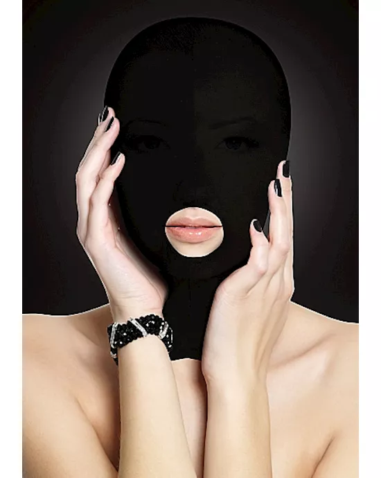 Submission Mask Black